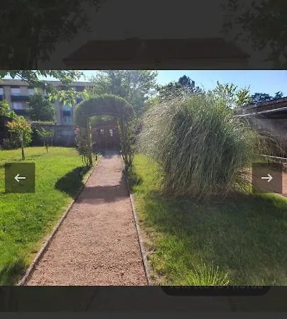 بيت ضيافة La Maison Ensoleillee *